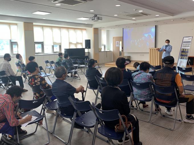 전주 중부노인복지센터 건강캠페인(4차) 사진