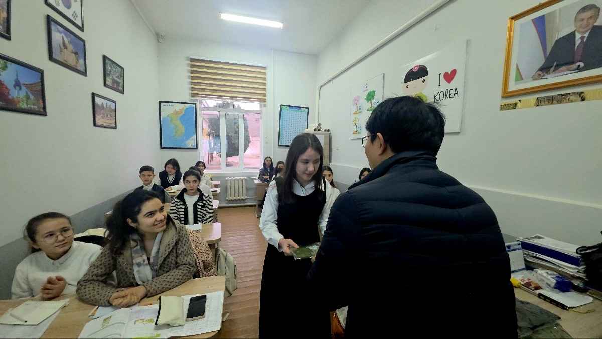 우즈베키스탄 활동 사진3